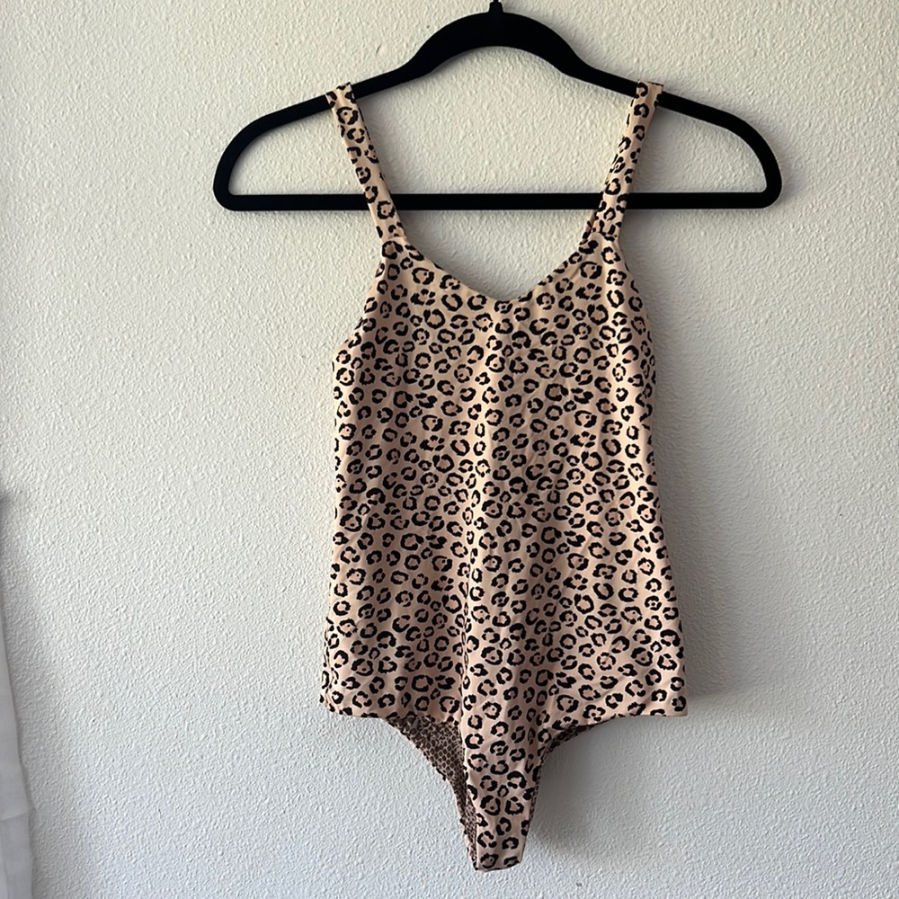 Acacia swimwear Saba in wild